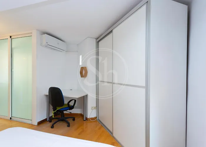 Appartamento Con Terraza En Eixample Barcellona
