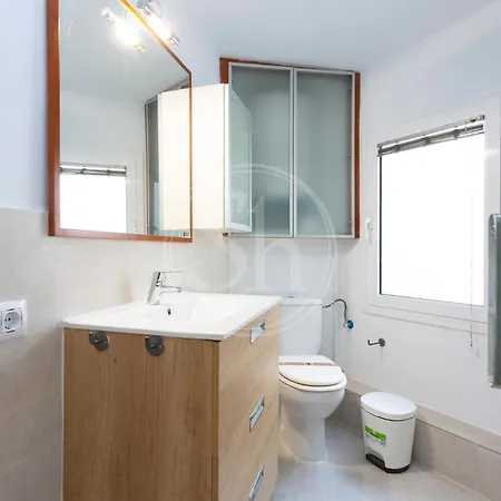 Modern Eixample Flat With Private Terrace